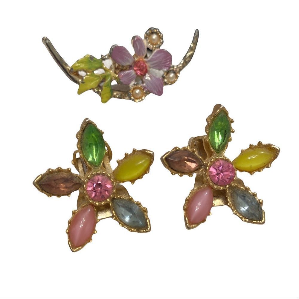 Vintage Multi Color Flower Rhinestone Earrings And Brooch - Picture 4 of 16